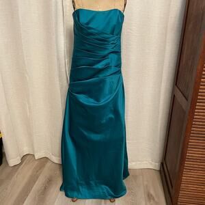 NWT David’s Bridal Oasis Satin Strapless Gown Ruched Dress 10 Blue Vintage Y2K